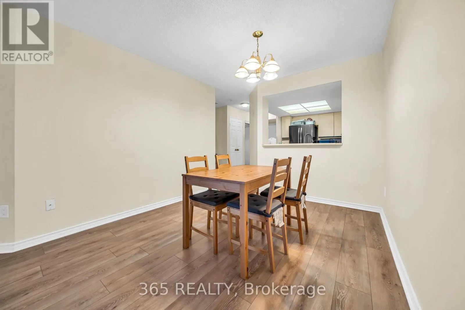801 - 325 WEBB DRIVE