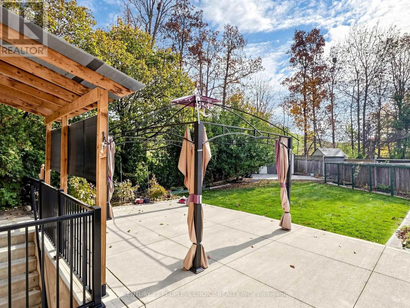 1200 WINDBROOK GROVE