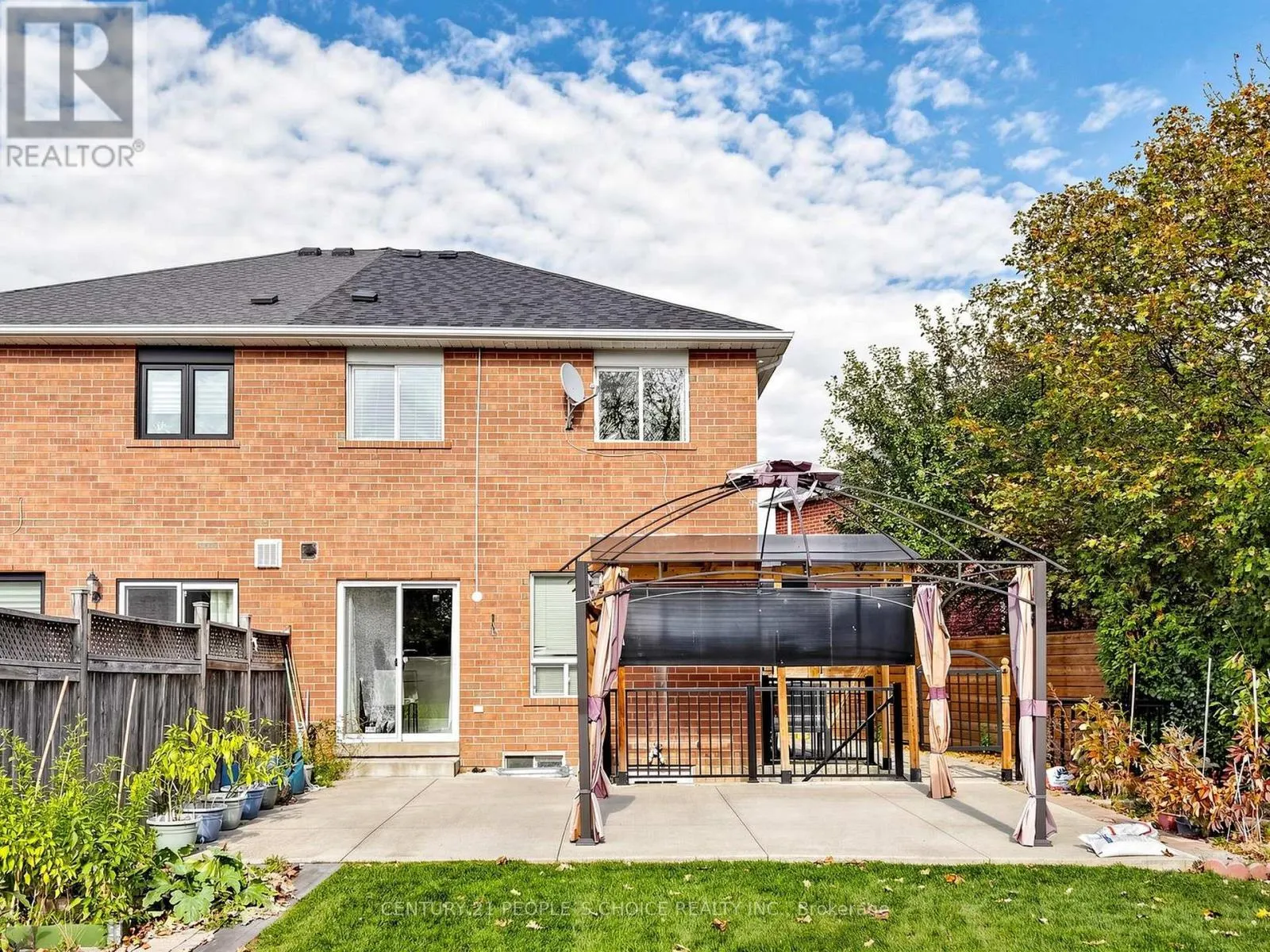 1200 WINDBROOK GROVE