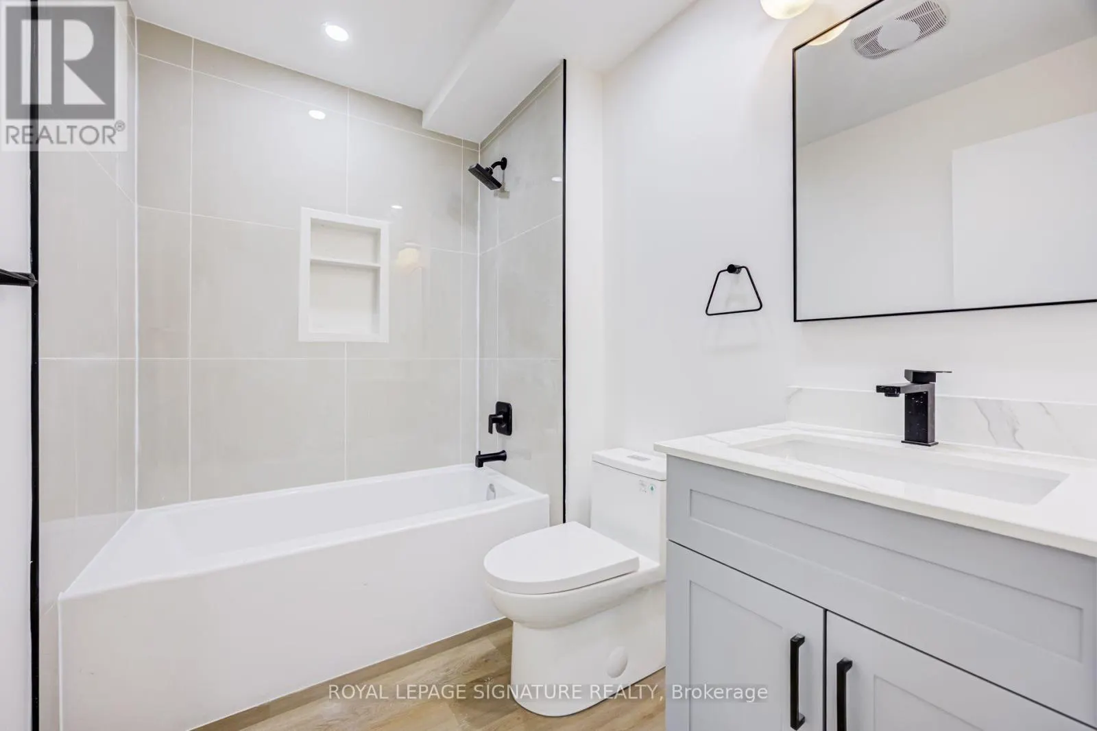 LOWER - 135 CABANA DRIVE