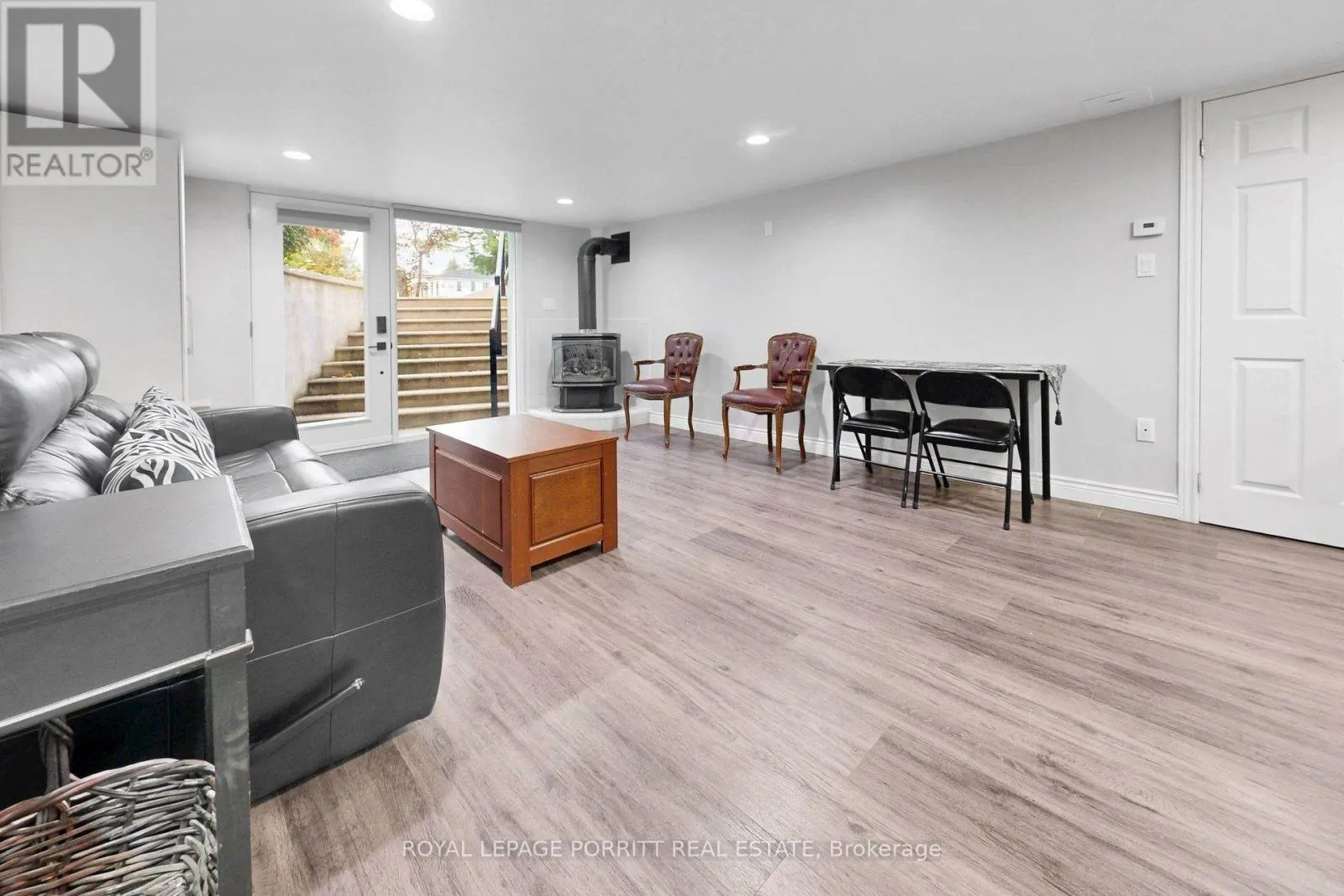 LOWER - 2515 EDENHURST DRIVE