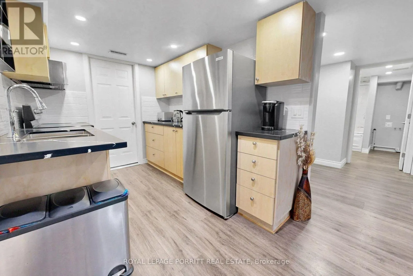 LOWER - 2515 EDENHURST DRIVE