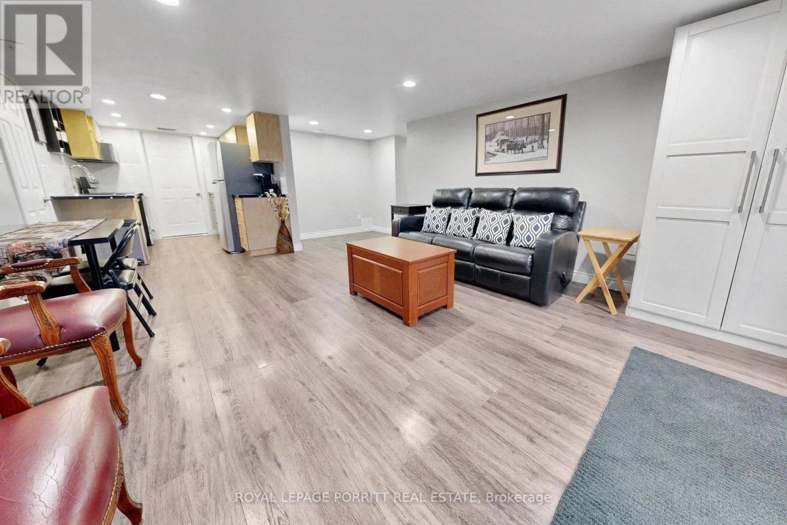 LOWER - 2515 EDENHURST DRIVE