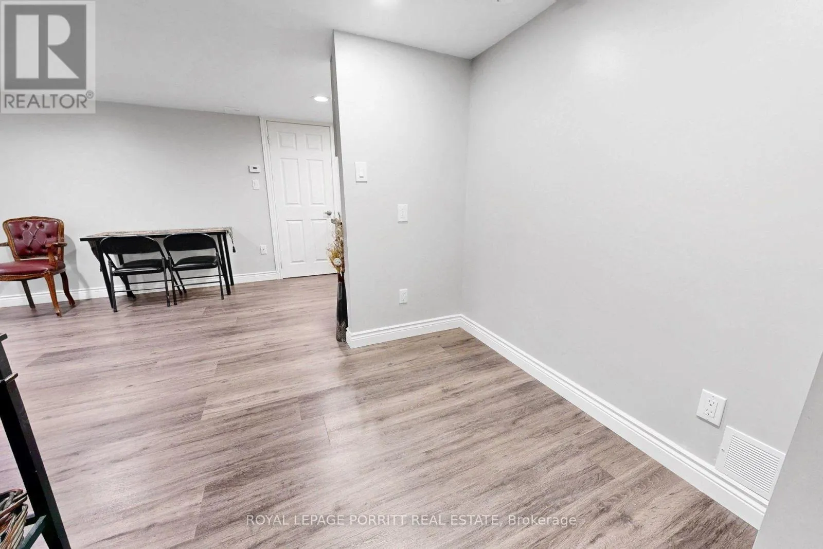 LOWER - 2515 EDENHURST DRIVE