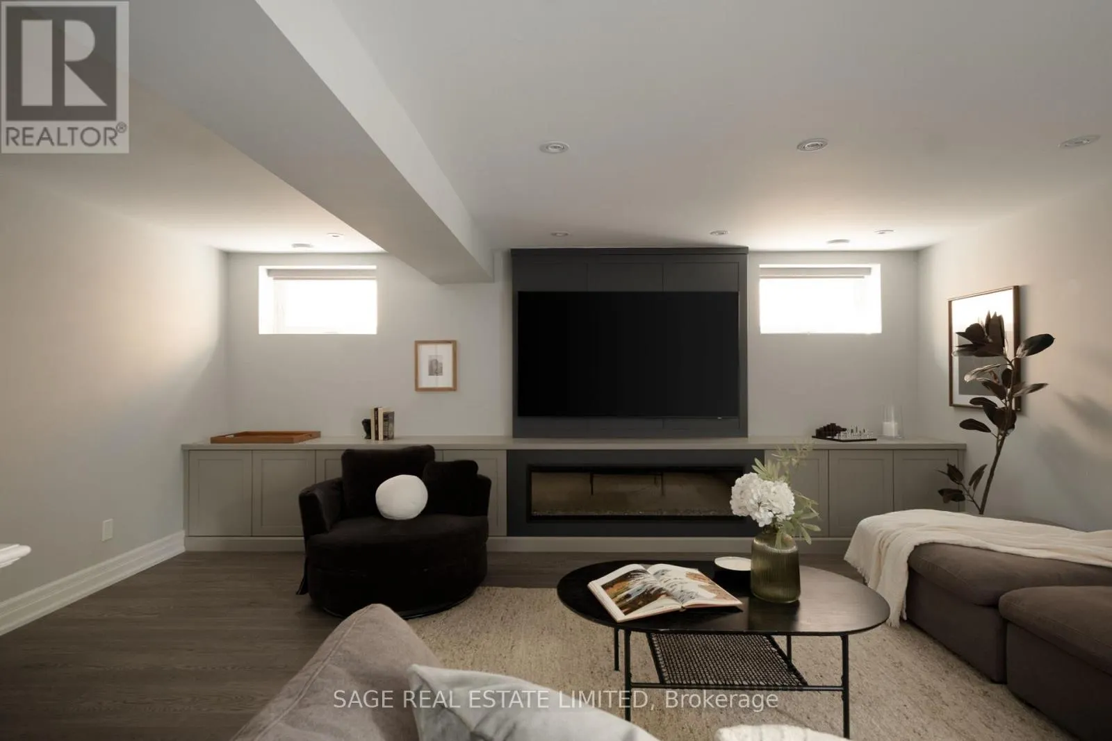 22 LESMAR DRIVE