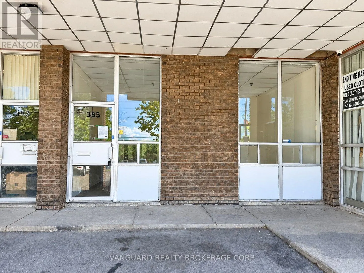 385 - 415 OAKDALE ROAD