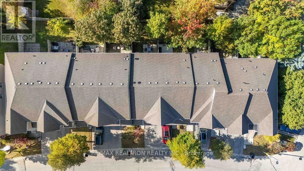 45 - 5525 PALMERSTON CRESCENT