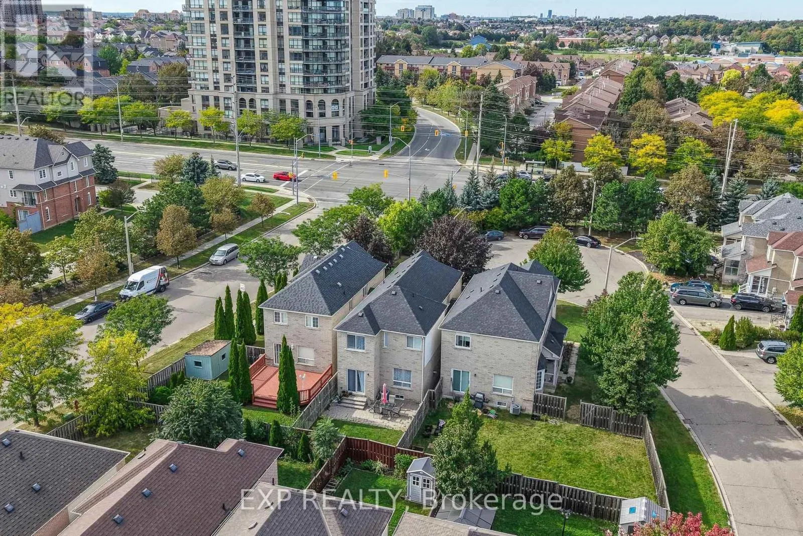 4882 VIENNA COURT