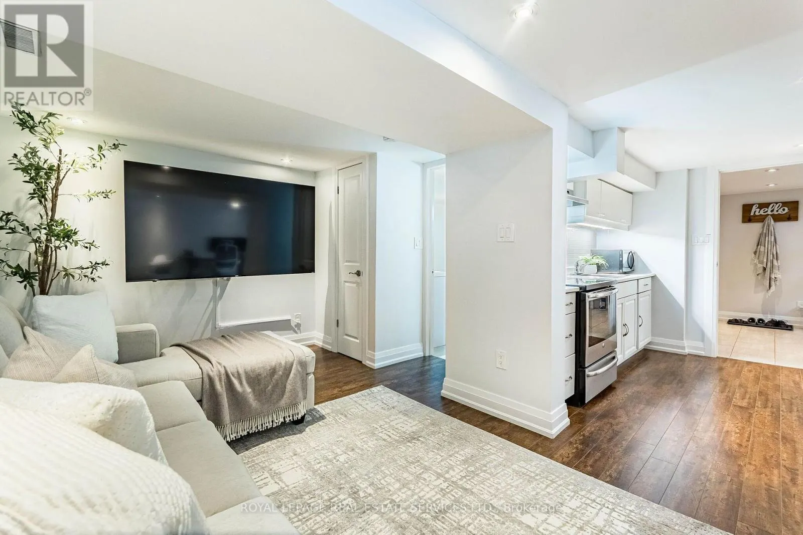 1192 FLAGSHIP DRIVE