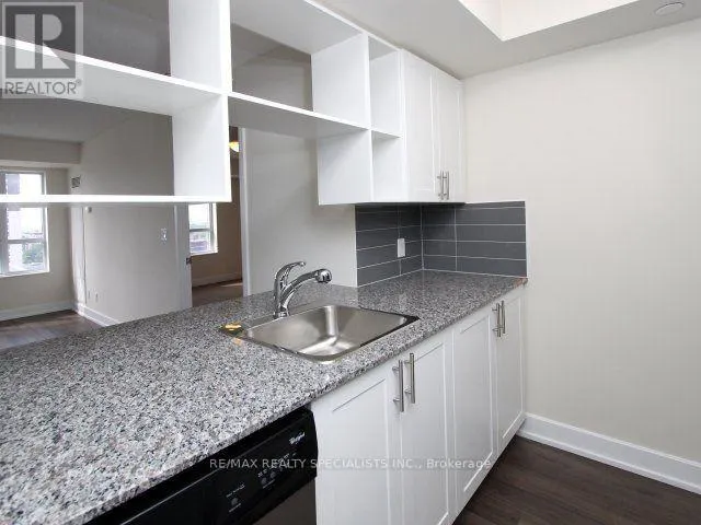 707 - 6 EVA ROAD