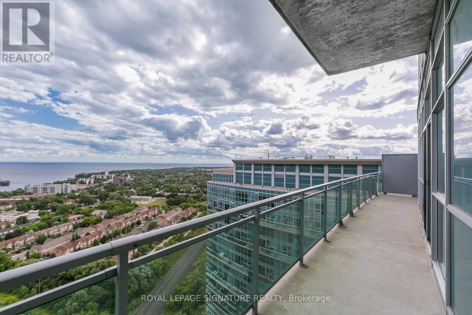 3028 - 165 LEGION ROAD N