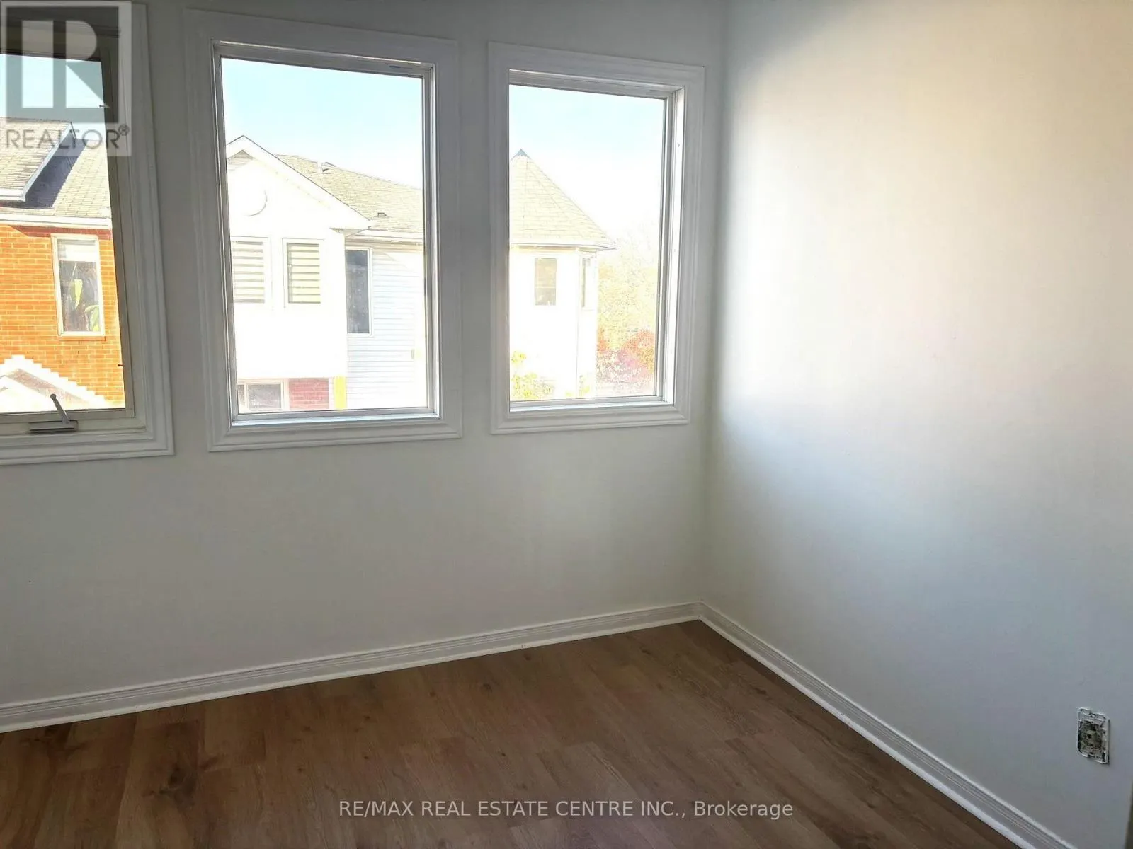 143 - 52A WYLIE CIRCLE