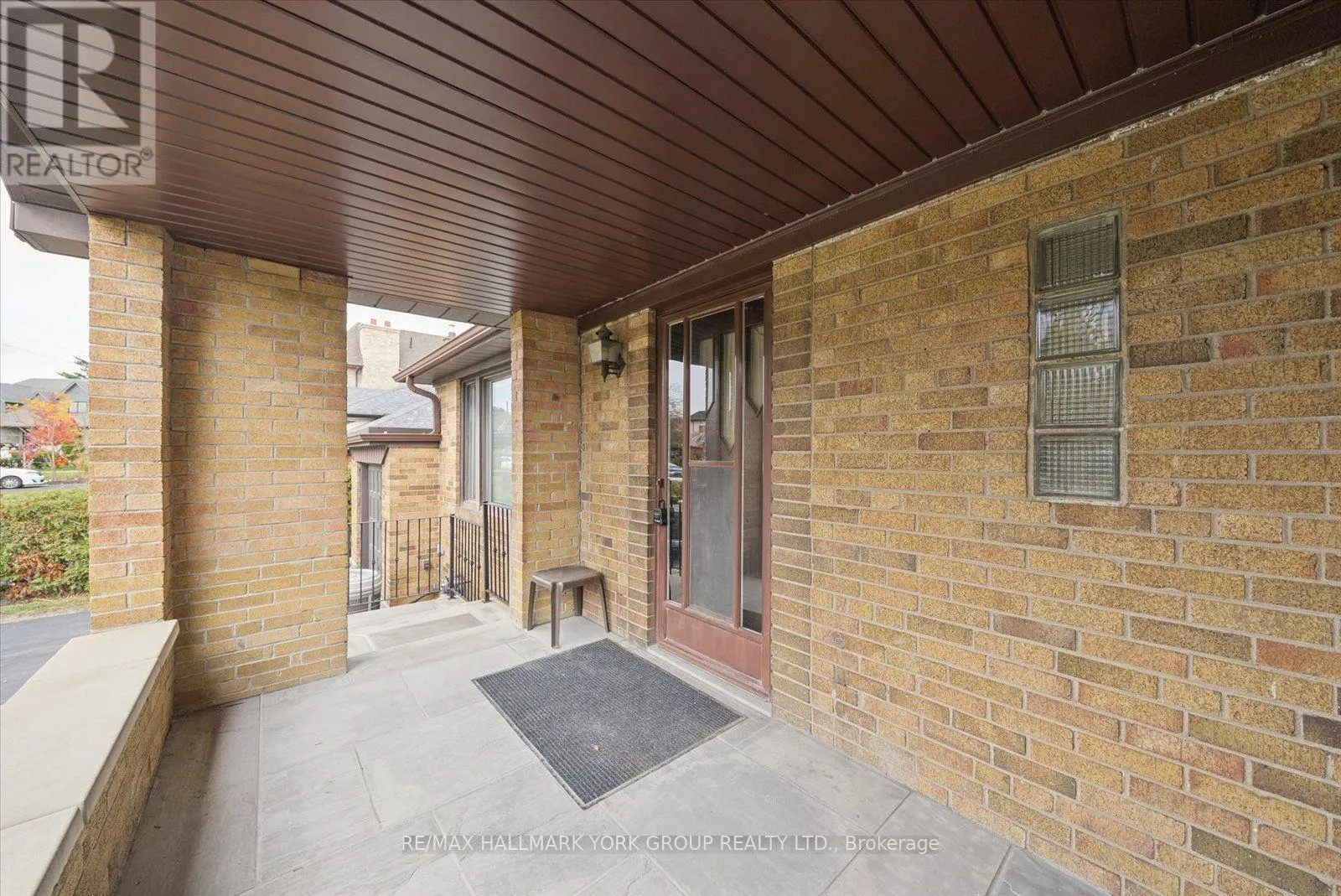 37 AGAR CRESCENT