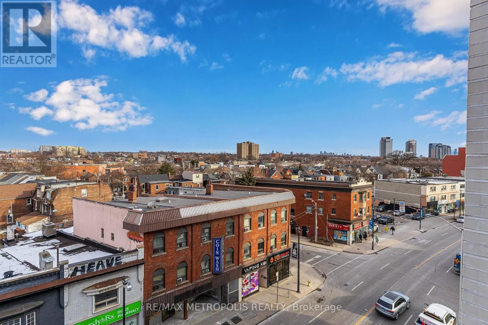 608 - 530 INDIAN GROVE