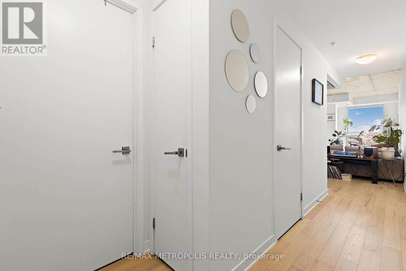 608 - 530 INDIAN GROVE