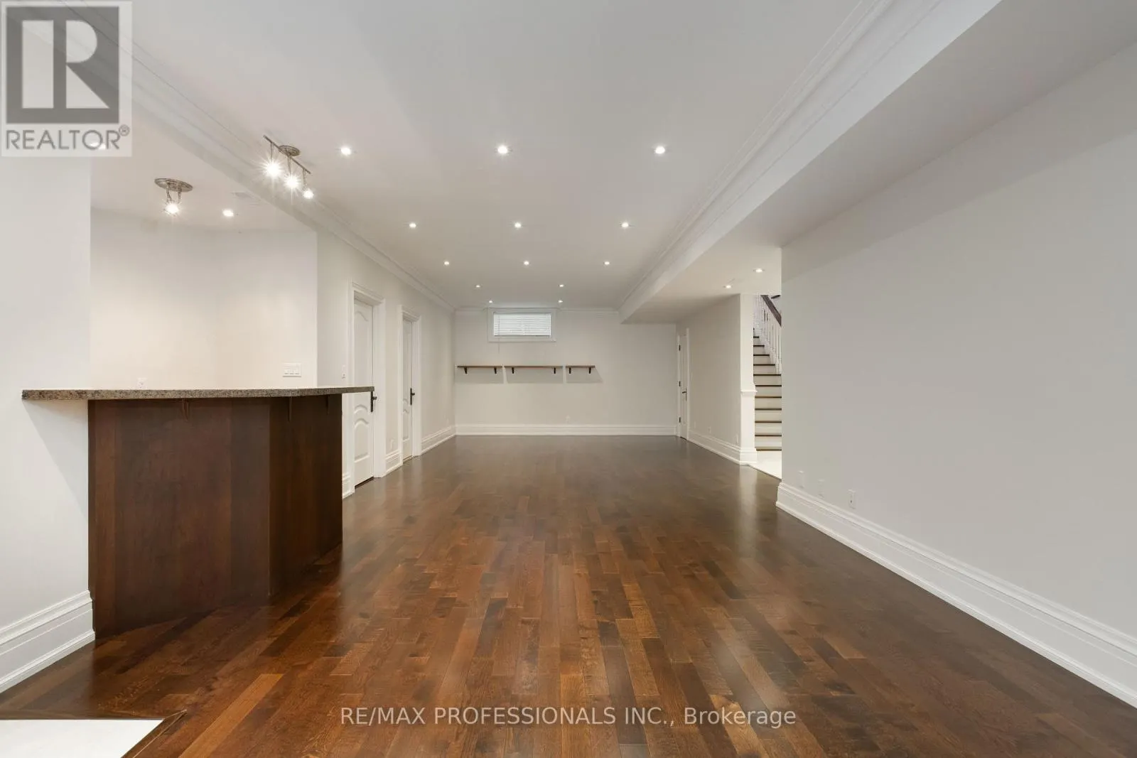 18 HILLCROFT DRIVE