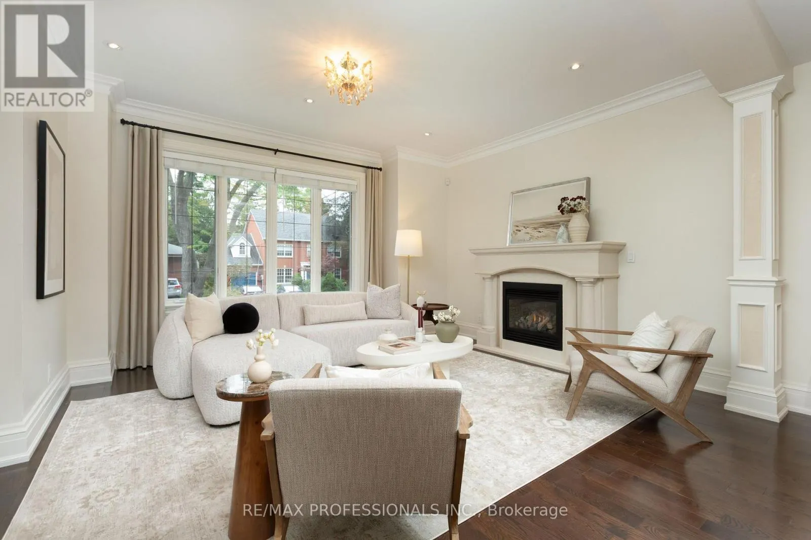 18 HILLCROFT DRIVE
