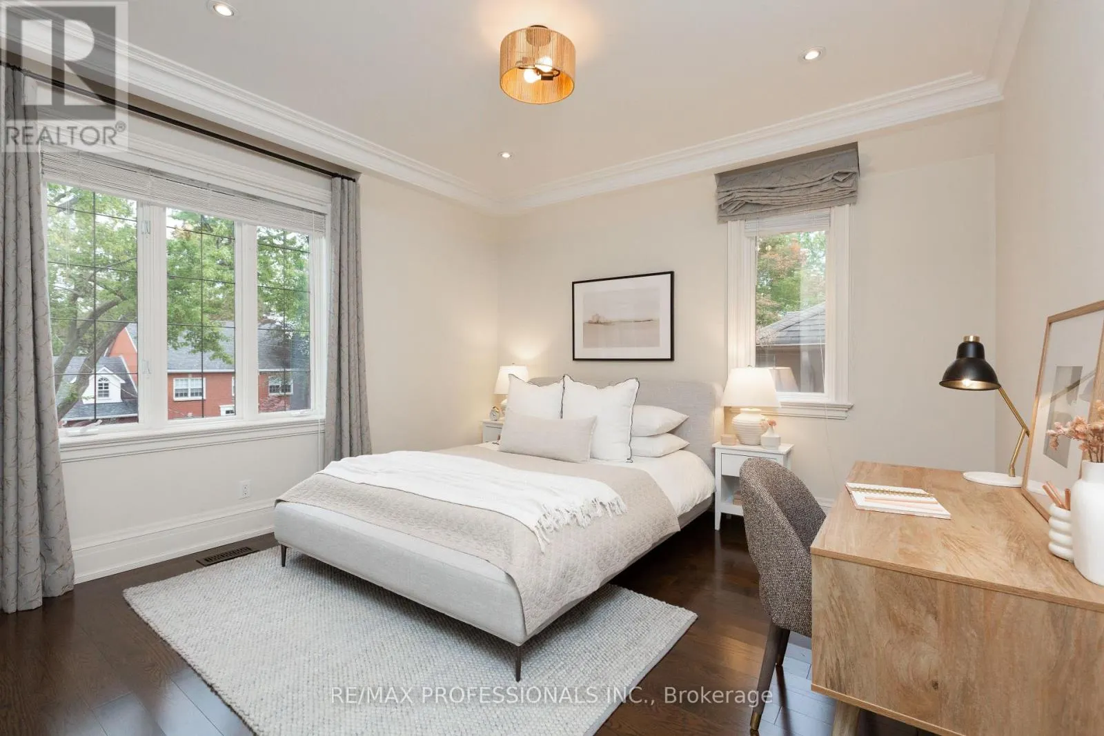 18 HILLCROFT DRIVE