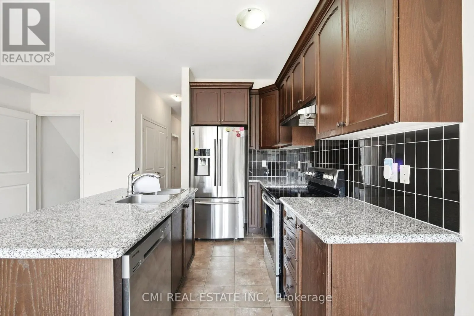 7 DUFAY ROAD