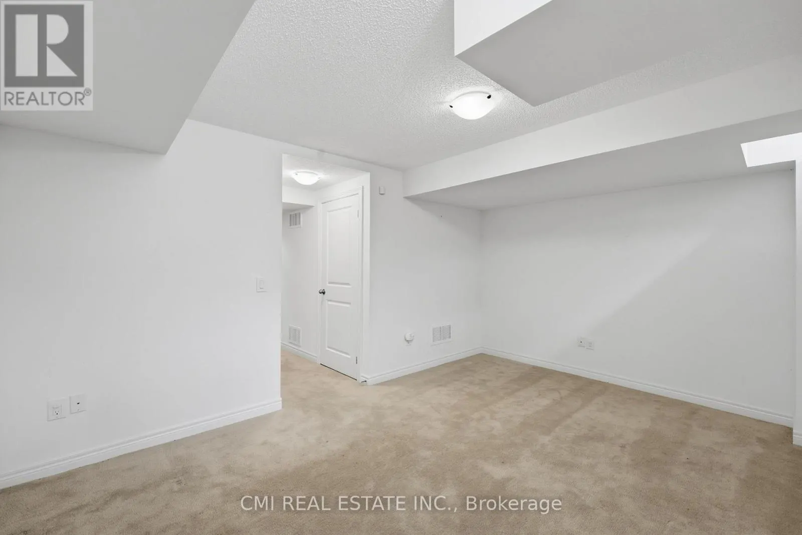 7 DUFAY ROAD