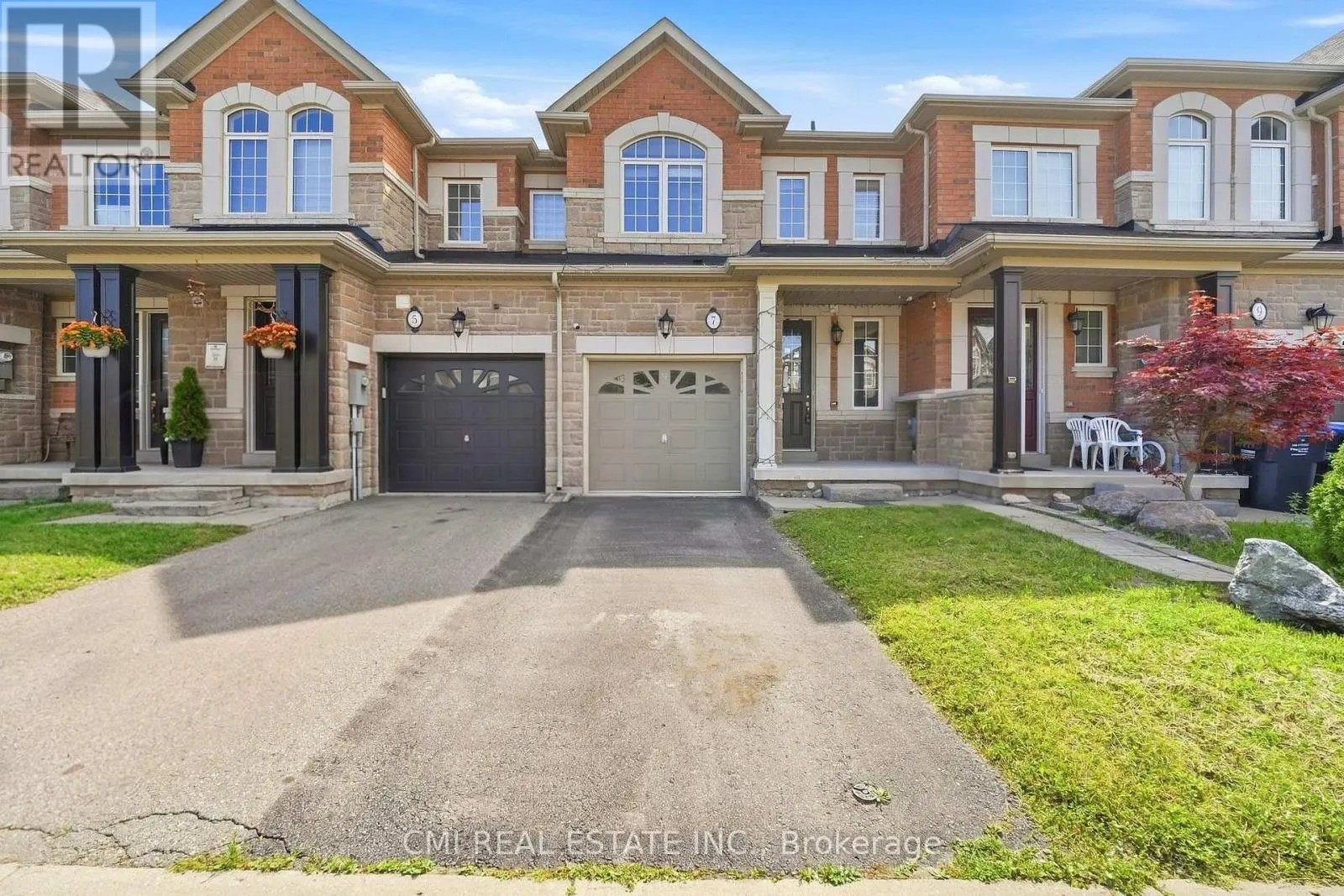 7 DUFAY ROAD