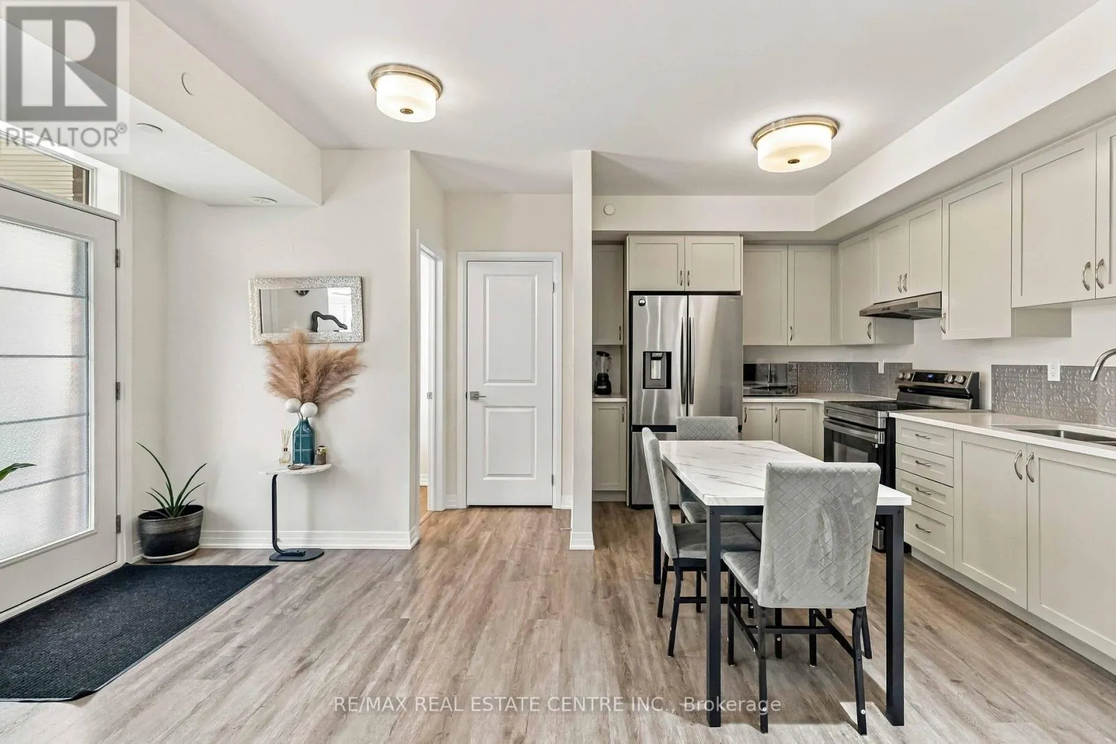 31 - 35 FIELDRIDGE CRESCENT UNIT CRESCENT