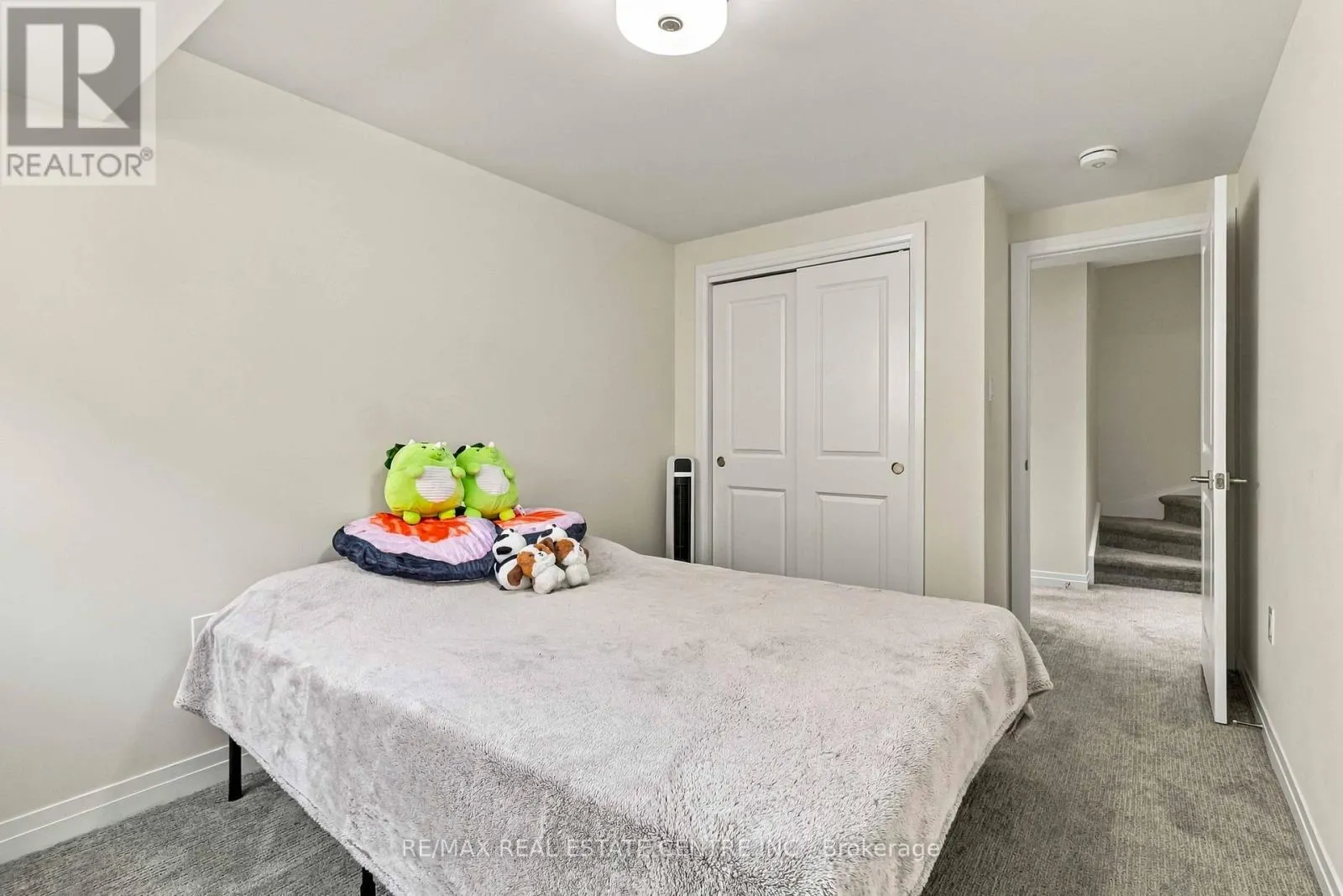 31 - 35 FIELDRIDGE CRESCENT UNIT CRESCENT