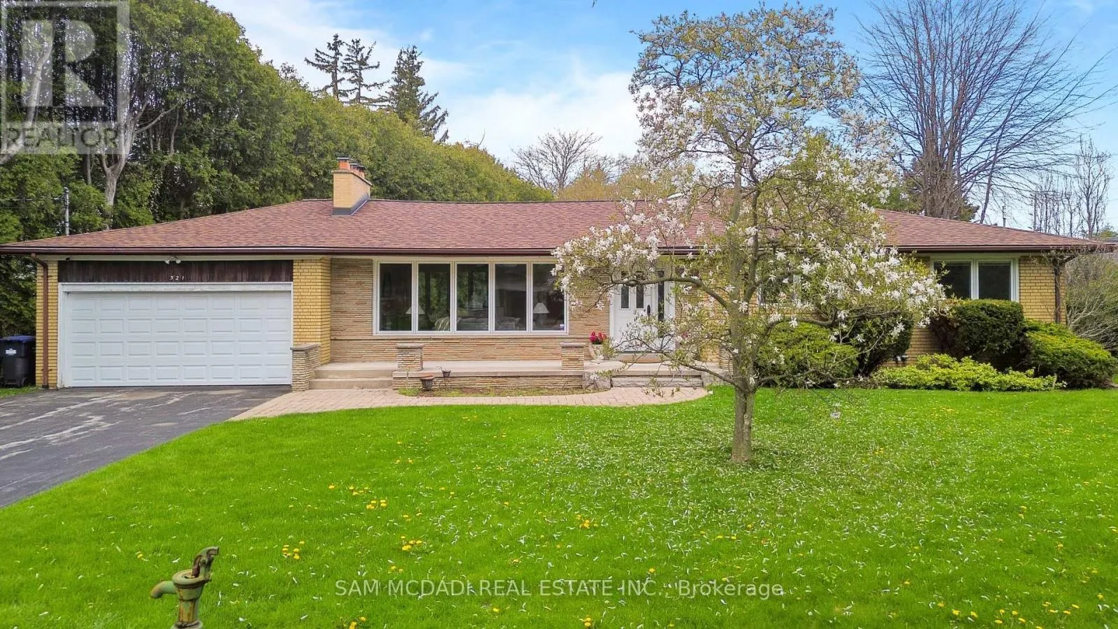 521 VANESSA CRESCENT