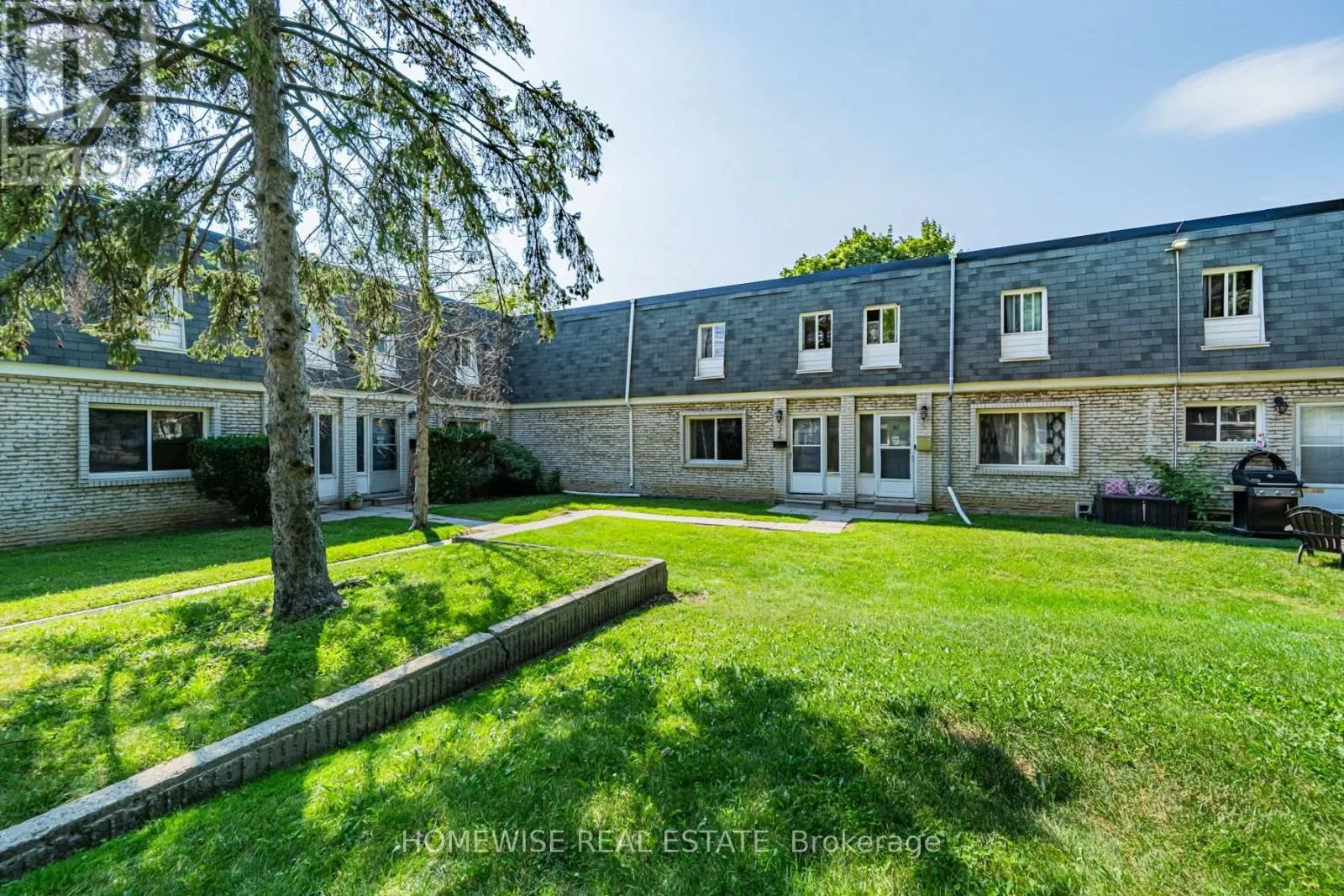 15 - 1350 WINDING TRAIL