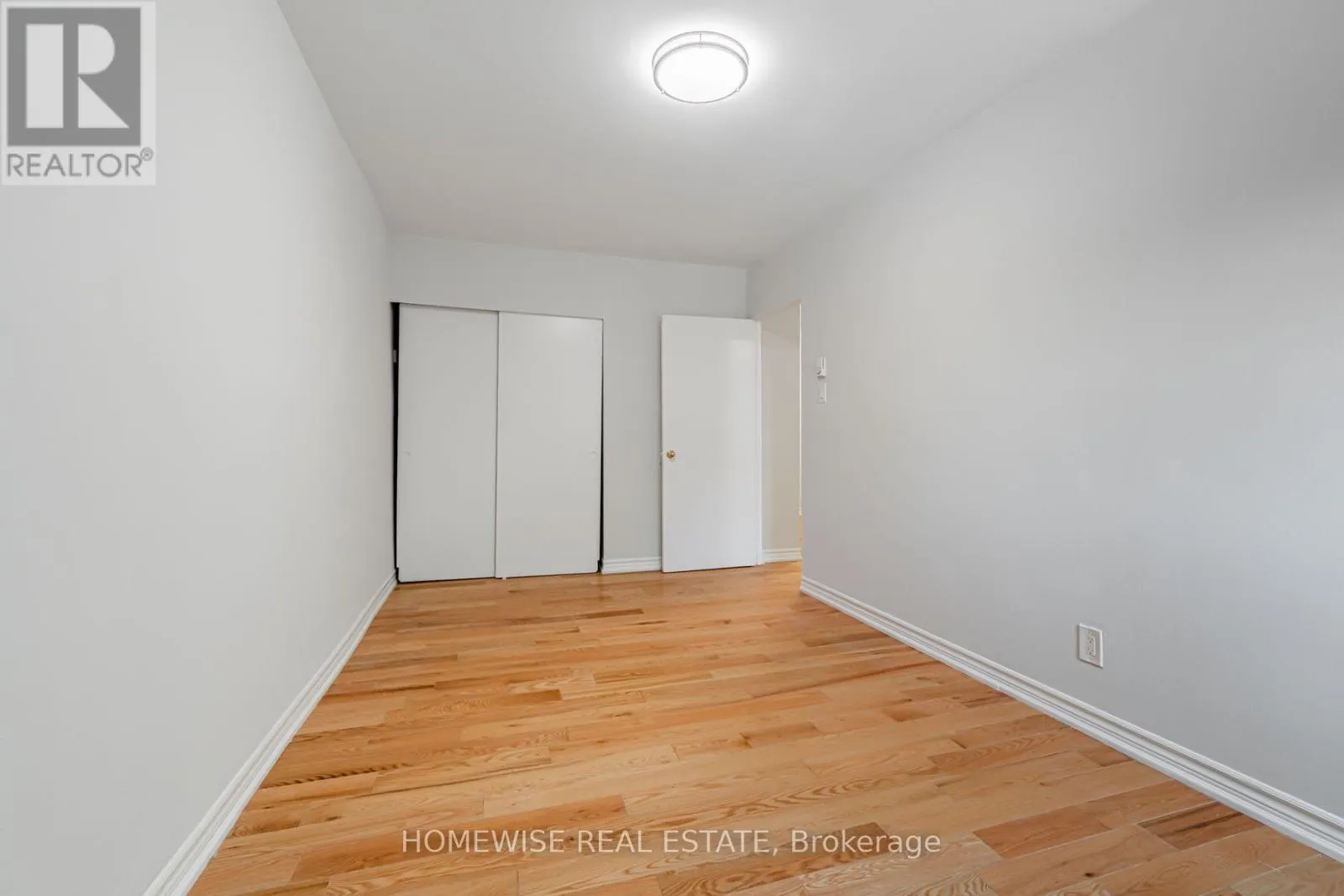 15 - 1350 WINDING TRAIL