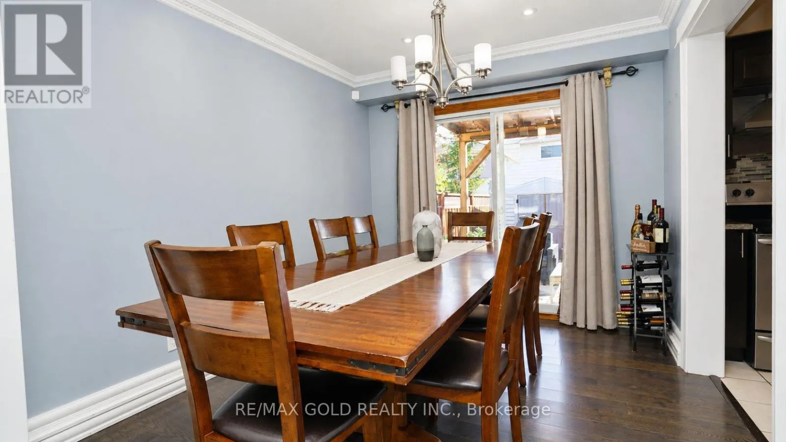 50 STEPHENSEN COURT