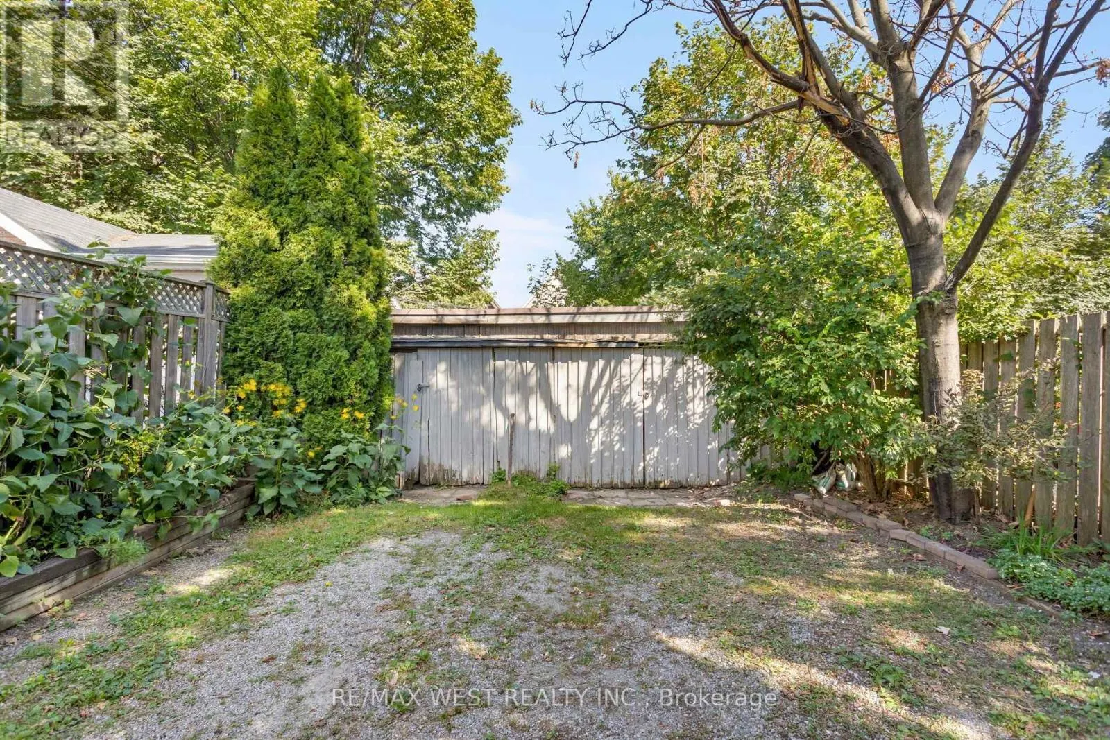 195 DUNN AVENUE