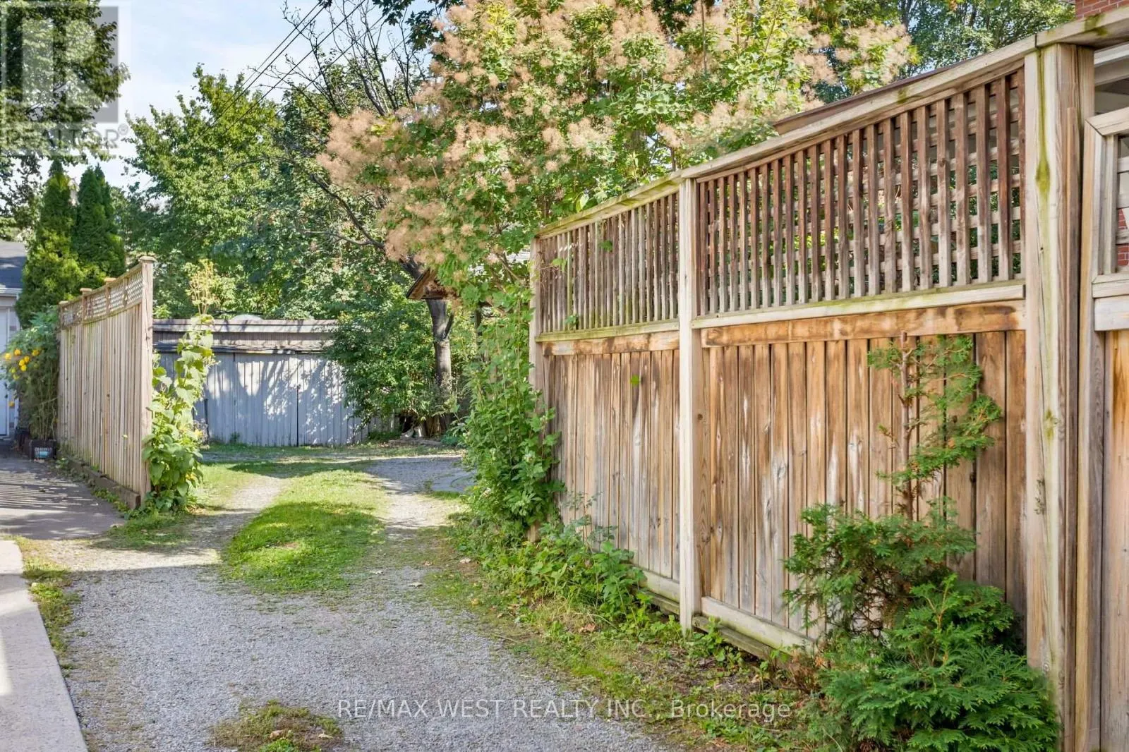 195 DUNN AVENUE