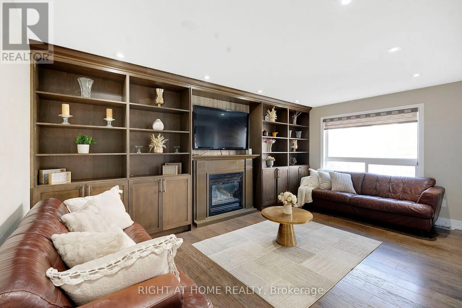 4 GIZA CRESCENT