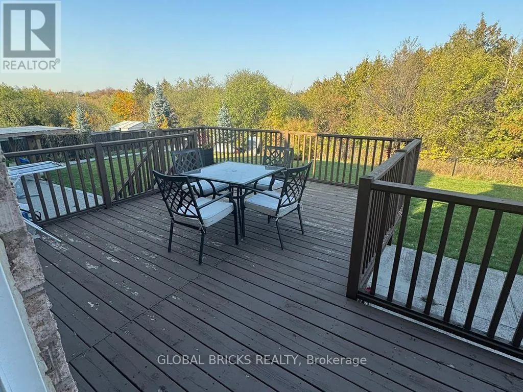 42 BAYHAMPTON DRIVE