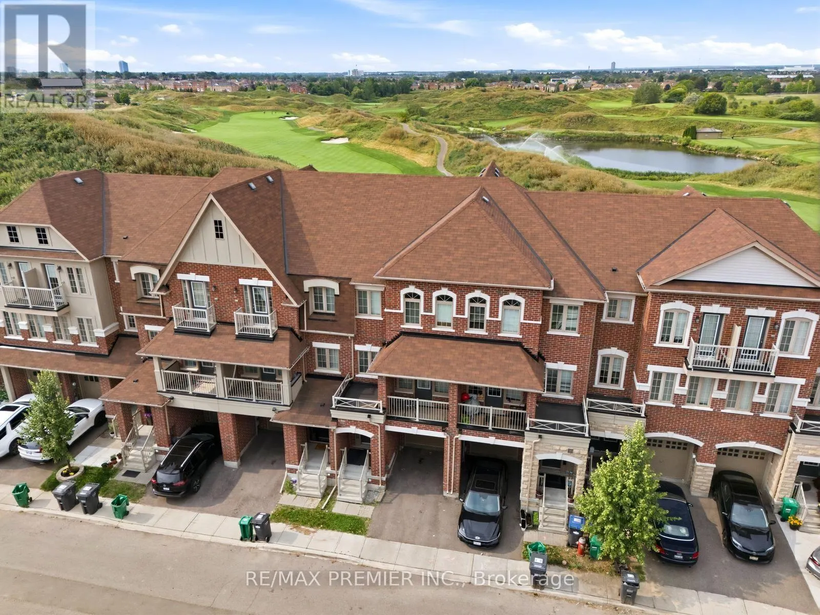 32 SHIFF CRESCENT