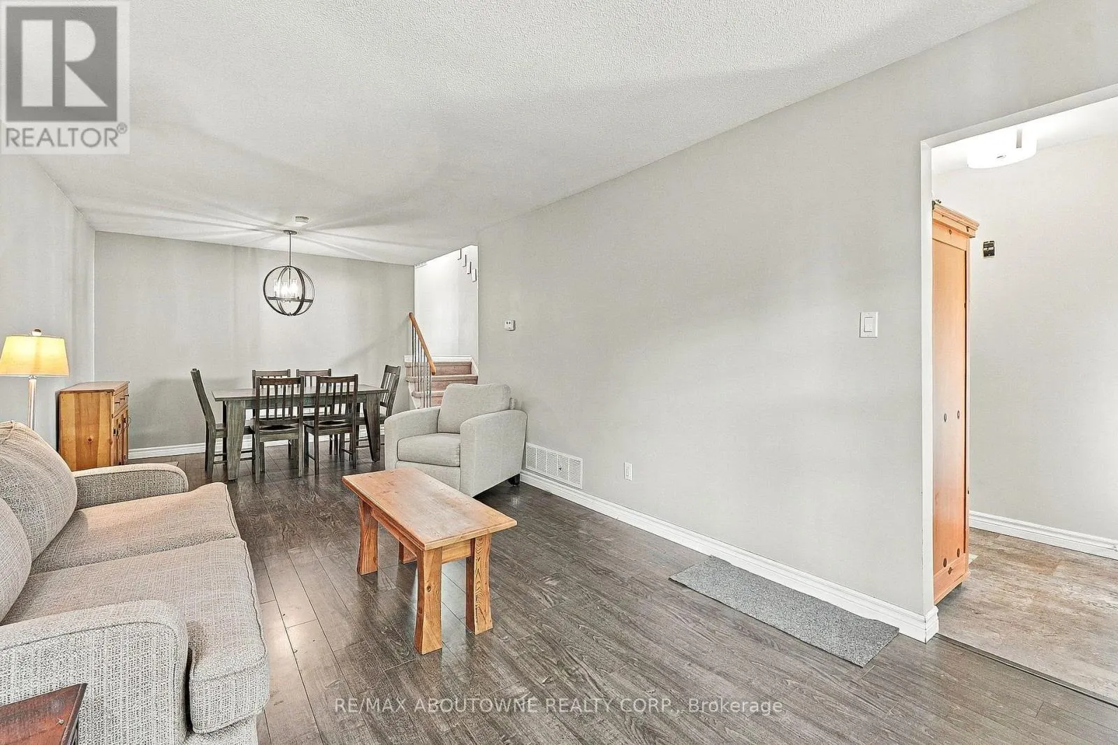 836 COULSON AVENUE