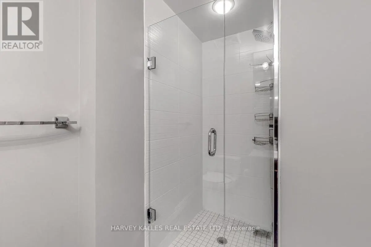 4104 - 60 ABSOLUTE AVENUE