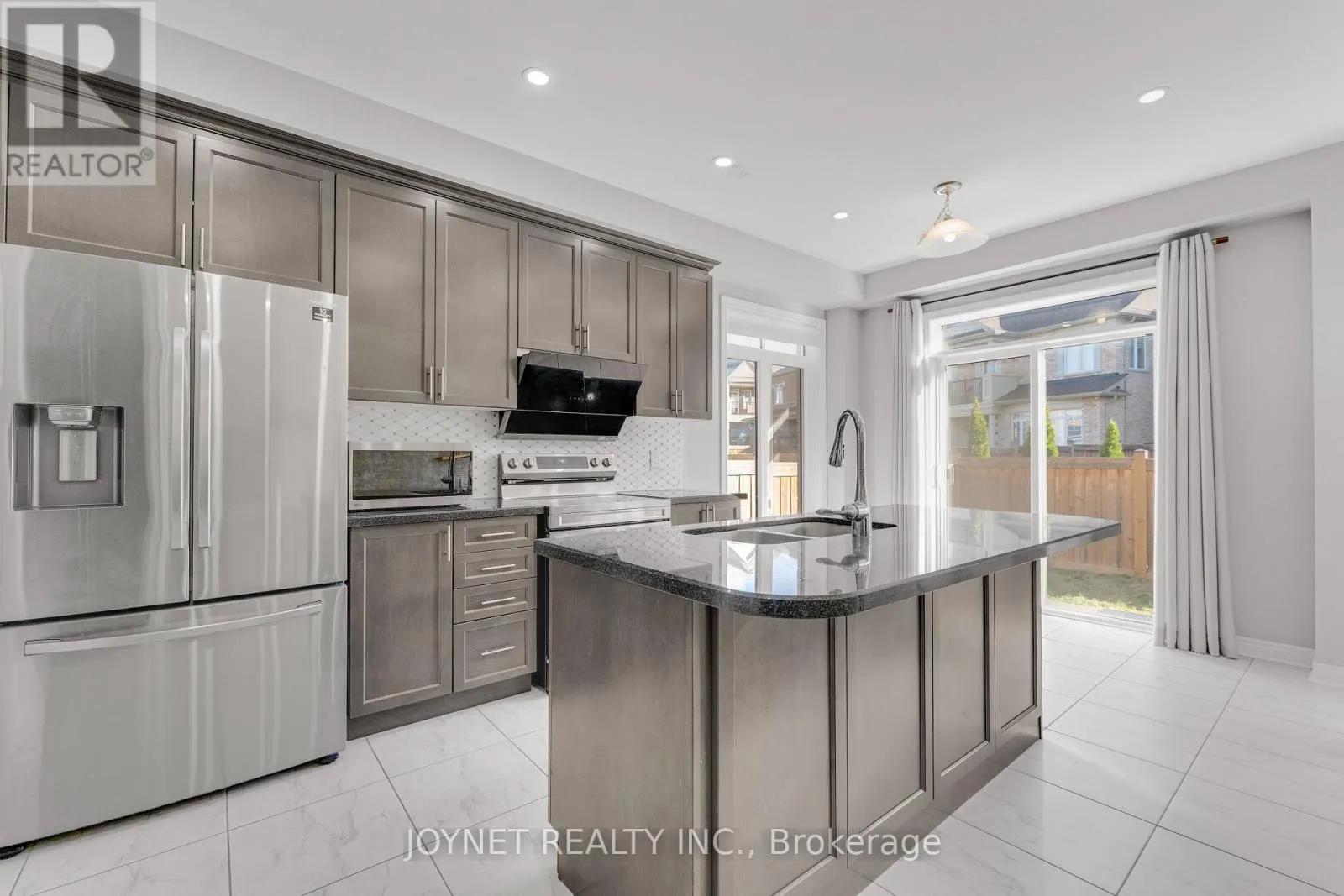 3303 JACOB WAY