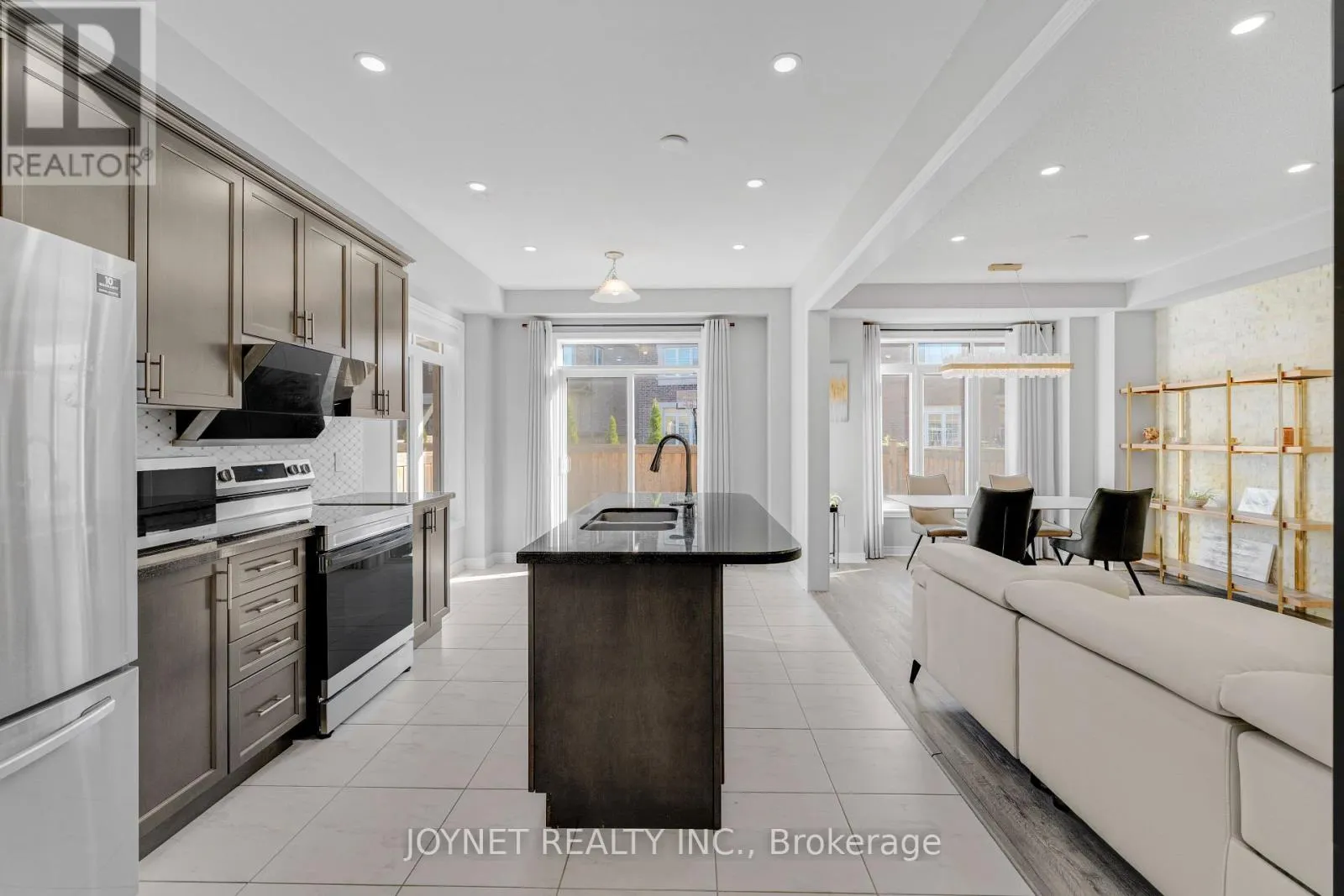 3303 JACOB WAY