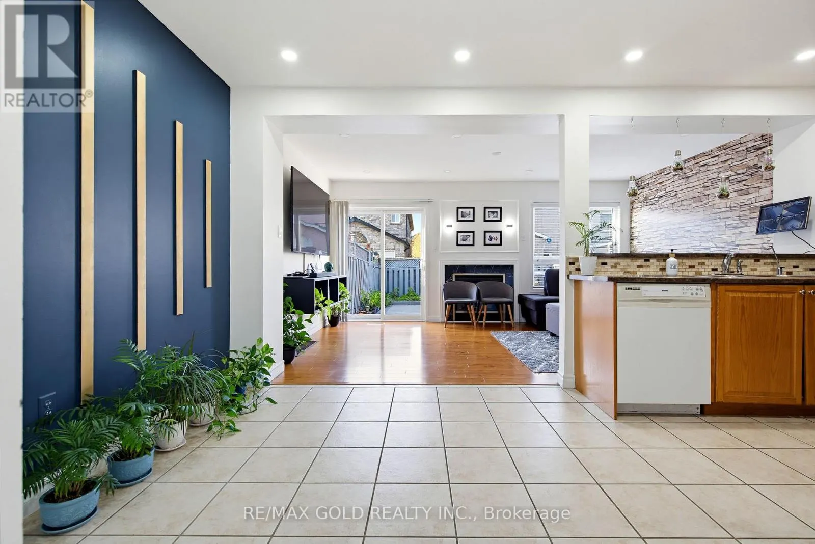 34 COTTONGRASS LANE