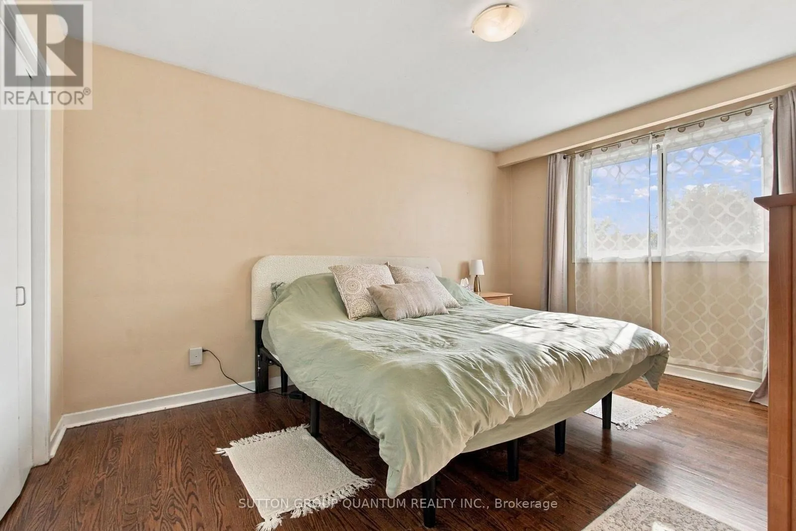 1259 FAIRDALE DRIVE