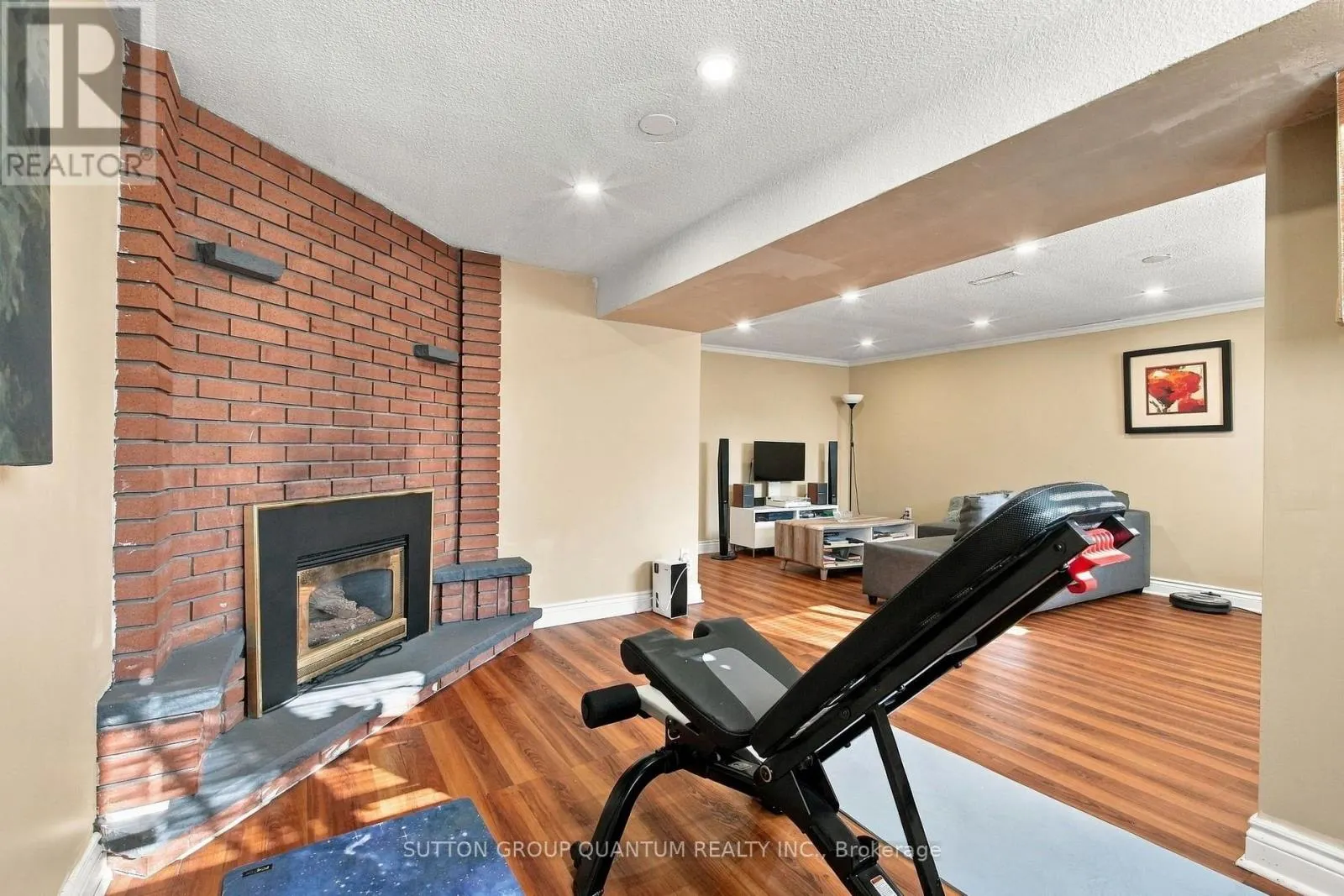 1259 FAIRDALE DRIVE