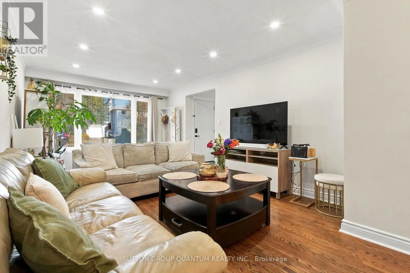 1259 FAIRDALE DRIVE