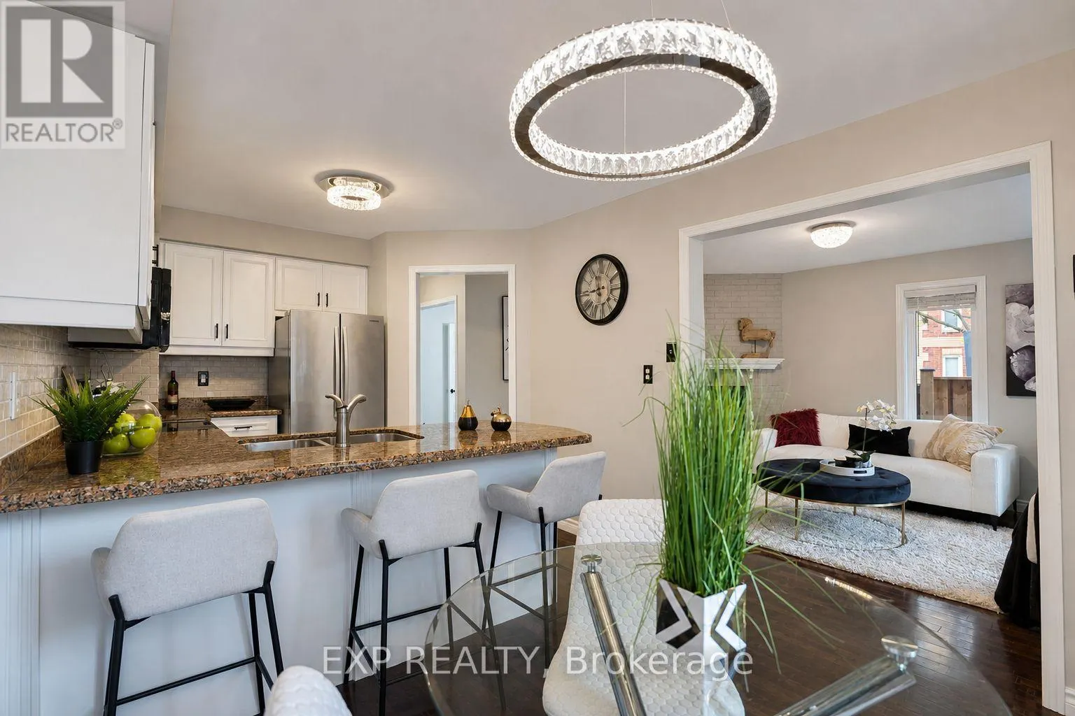 7 - 2006 GLENADA CRESCENT
