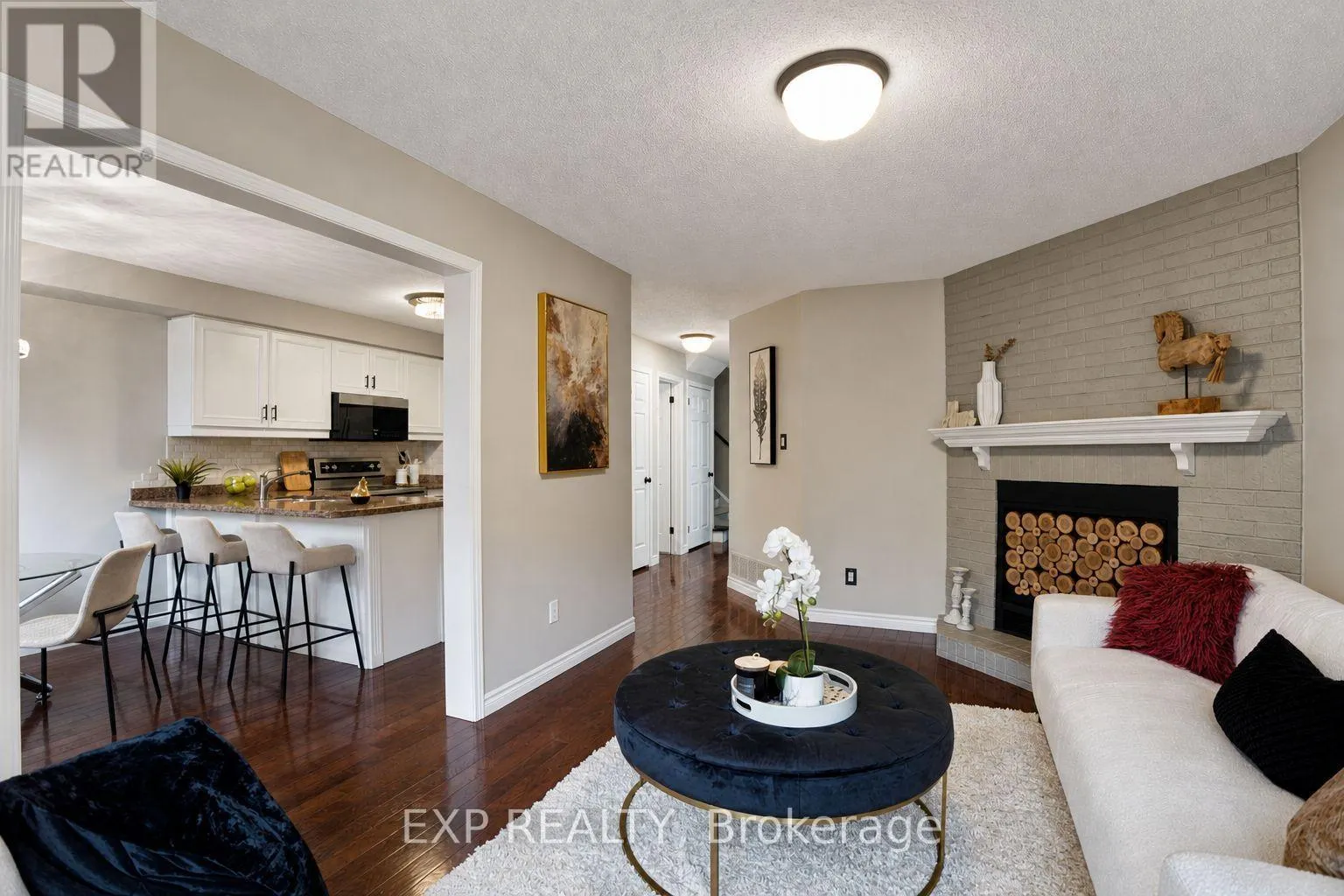 7 - 2006 GLENADA CRESCENT