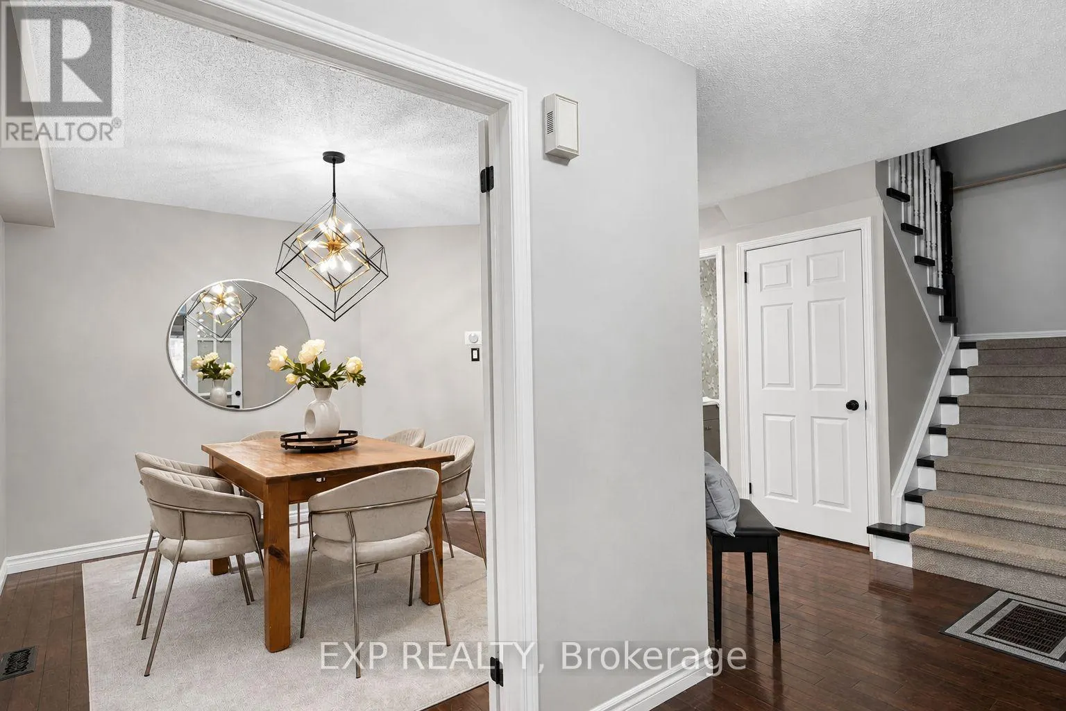 7 - 2006 GLENADA CRESCENT