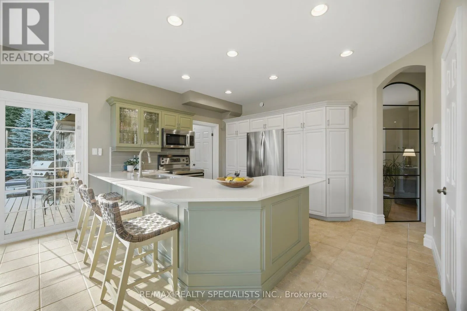 4 TRANQUILITY COURT