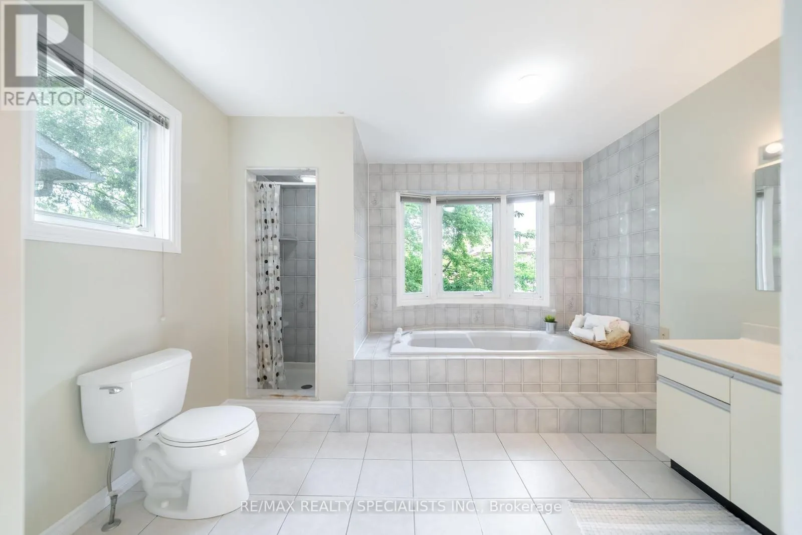 1311 GREENRIDGE CIRCLE