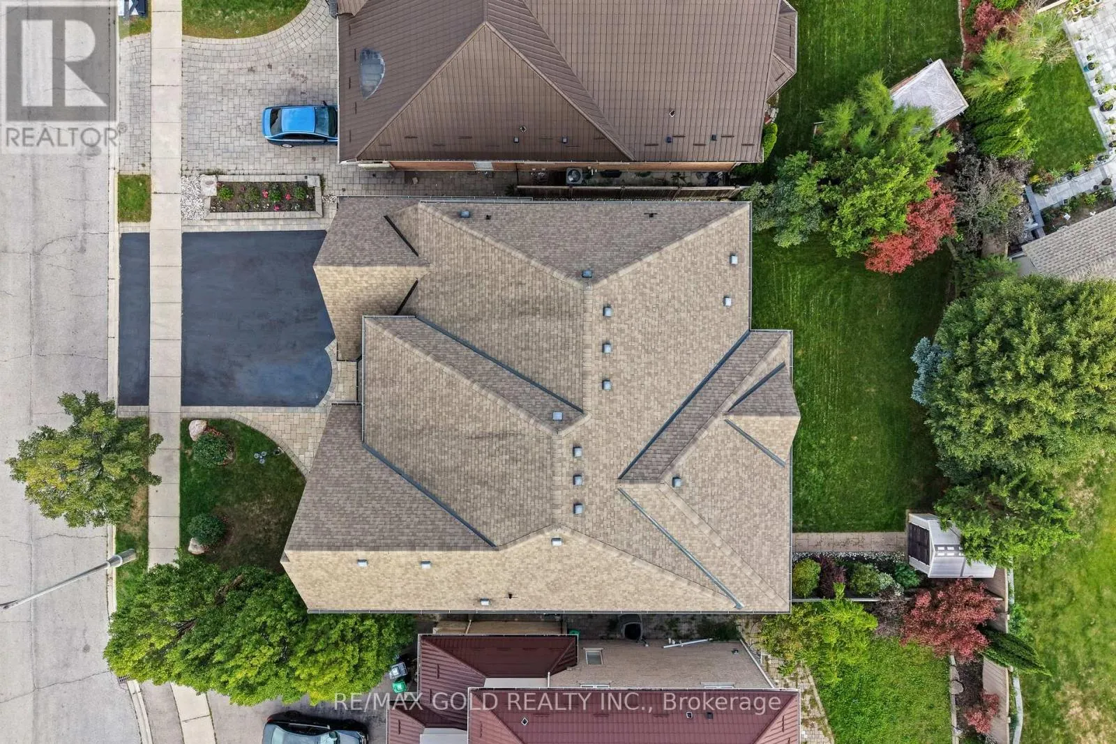 6 PASADENA AVENUE